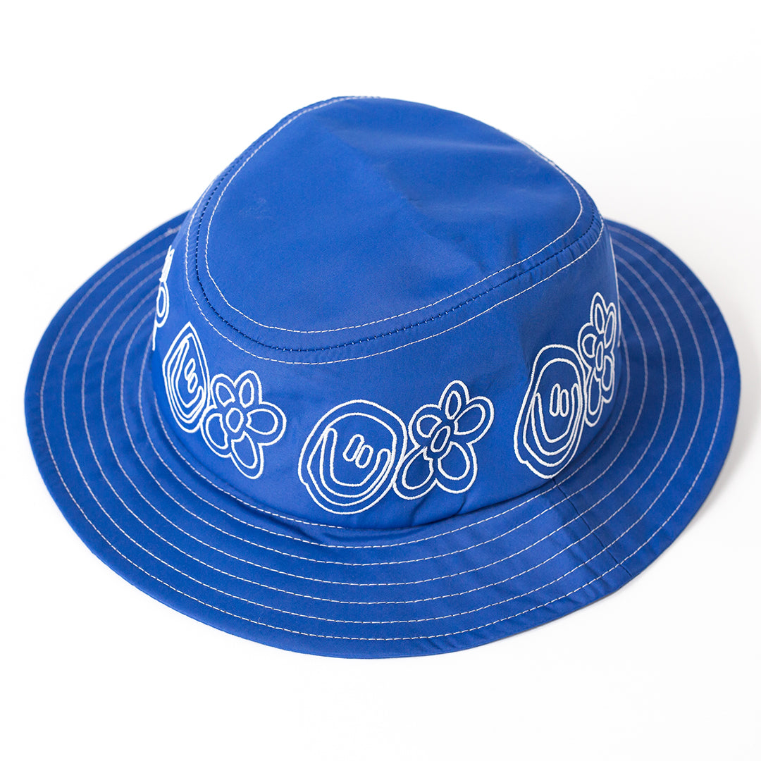 CONTRAST BUCKET HAT - BLUE