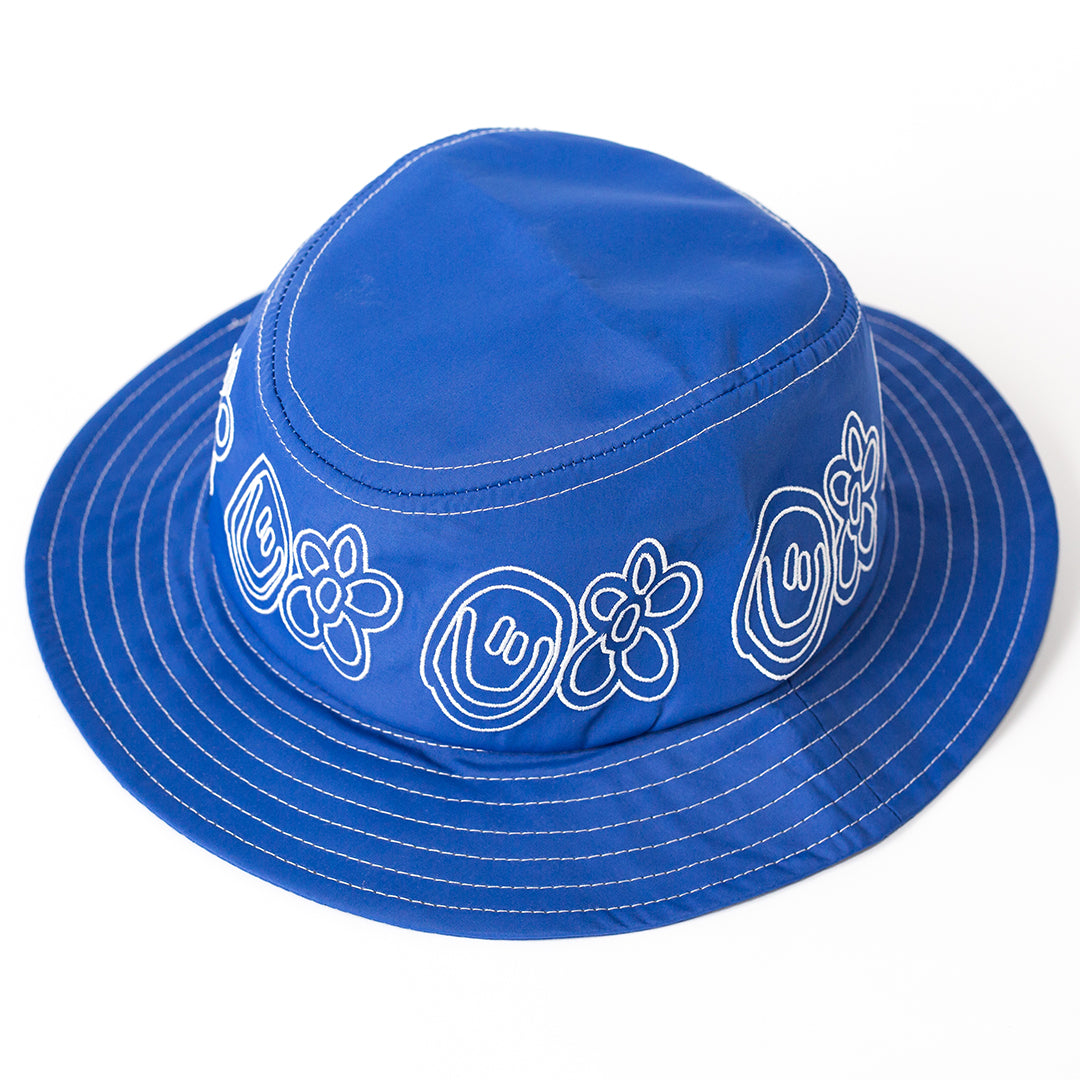 CONTRAST BUCKET HAT - BLUE